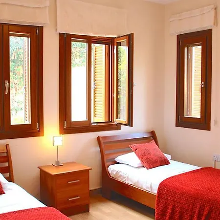 3 Bedroom Hemera With Private Pool, Aphrodite Hills Апартаменты *